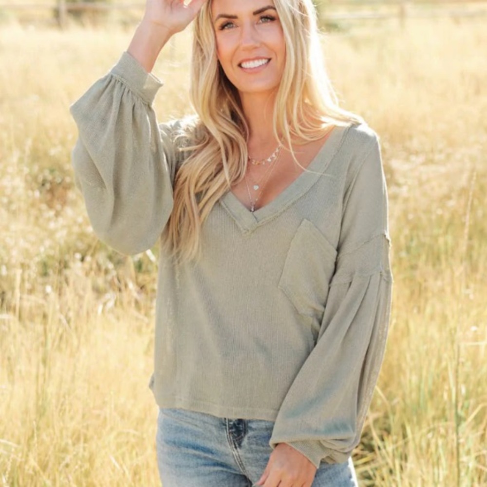 🆕 VICI Bellissimo Draped V-Neck Sweater in Olive
